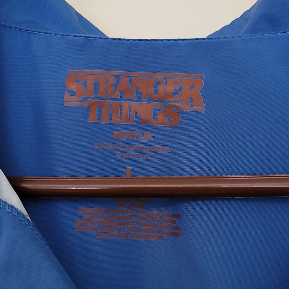 Stranger Things Netflix Pullover Jacket - Picture 2 of 2